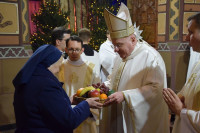 Bp Wętkowski do osób życia konsekrowanego: waszą szczególną misją jest modlitwa za świat i Kościół